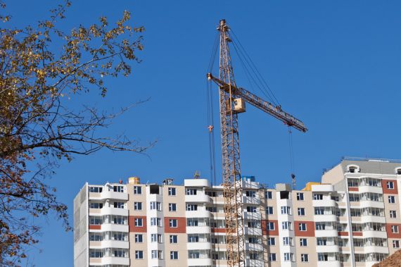 Эксперты дали советы по покупке квартиры в новостройке в кризис