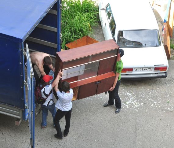 80% москвичей считают, что родители должны помогать детям с покупкой жилья