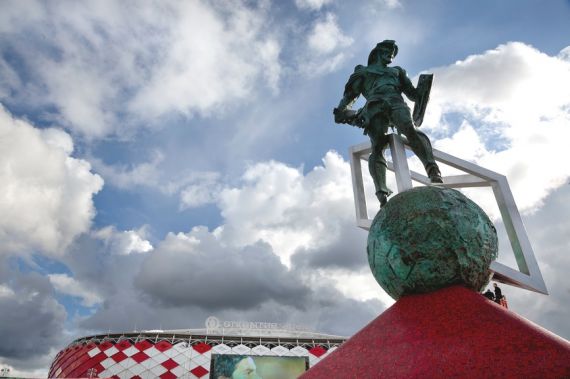 «Спартак» обрастает жильем