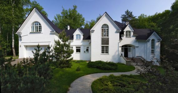 Дочь Юлиана Семёнова продает усадьбу с аукциона со стартовой ценой 59 млн рублей