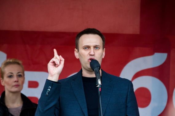 Сын Сердюкова скупает имущество Минобороны – Навальный