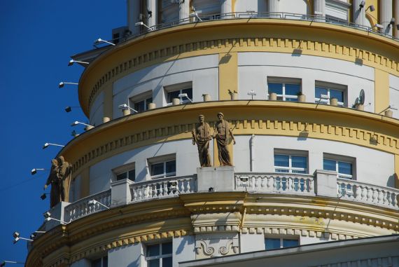 Около 87% элитных столичных квартир сдаётся в аренду по валютным ставкам