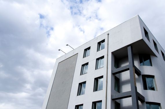 Московские власти намерены «разоблачить» апартаменты, маскирующиеся под нежилые здания
