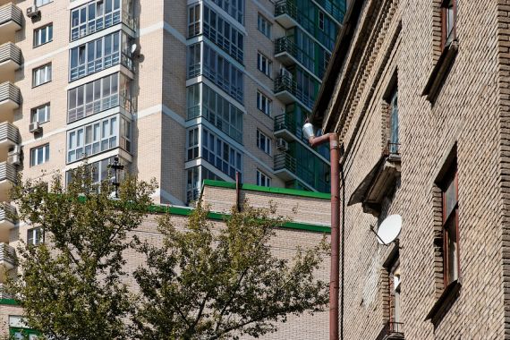 Спрос на вторичное жилье в Москве упал почти в 3 раза