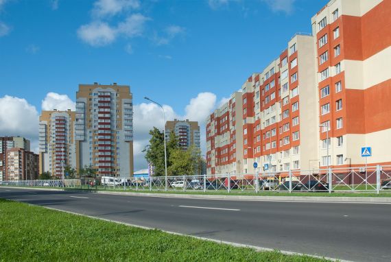 К концу лета столичный рынок первичного жилья стал оживляться