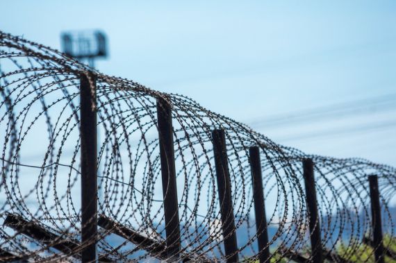 Банду «черных риэлторов» в Москве возглавлял полицейский