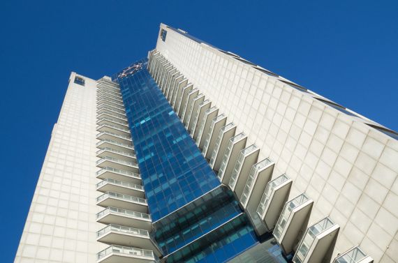 Апартаменты могут сделать "как бы жильем"