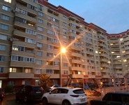 3-комнатная квартира площадью 92.7 кв.м, улица Тютчева, 42 | цена 6 500 000 руб. | www.metrprice.ru