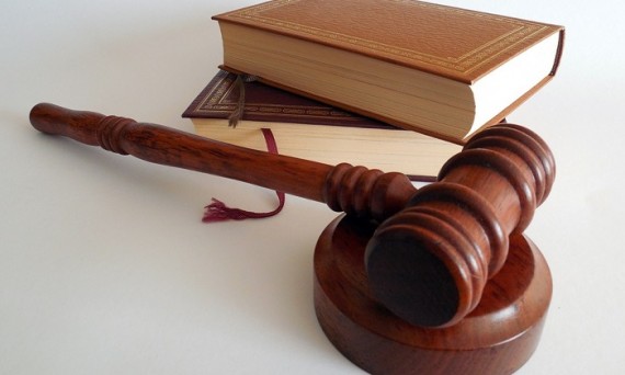 Можно ли оспорить договор дарения квартиры — судебная практика