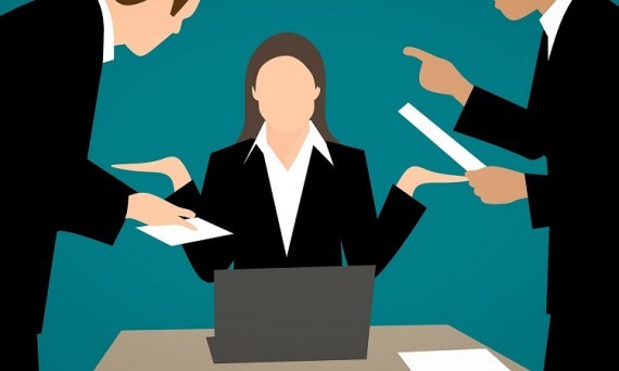 Образцы заявлений в управляющую компанию и ЖЭК на возмещение ущерба