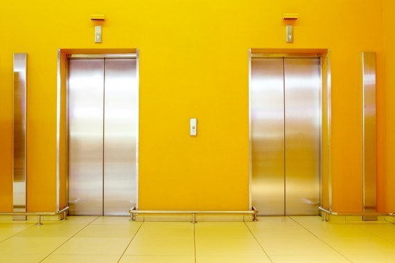 Как проверить лифты в доме? Своевременный осмотр и ремонт предотвратят аварию