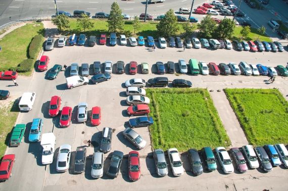 В четырех городах Подмосковья парковка может стать платной