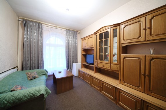 Эксперты назвали города с самой дешевой и самой дорогой арендой комнат