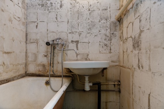 Ирина Агибалова занялась ремонтом загородного коттеджа