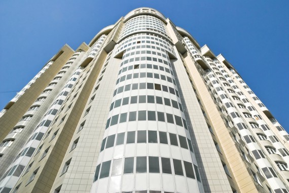 За год московские новостройки бизнес-класса упали в цене почти на 7%