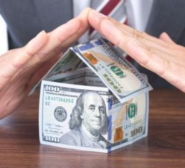 Валютным заемщикам оставят их жилье на год