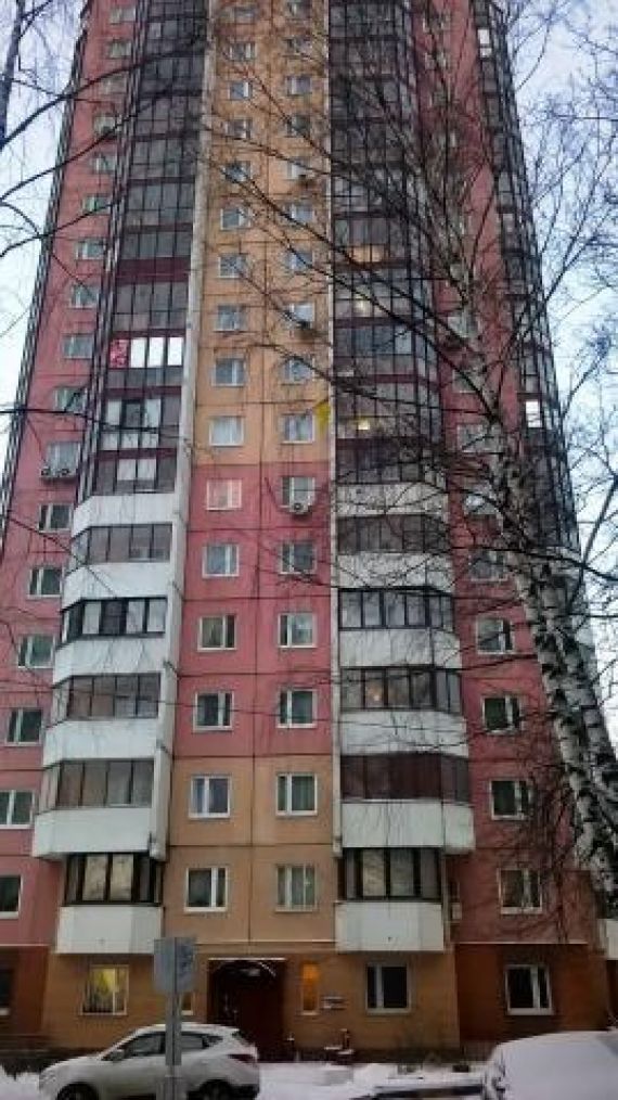 Продам 2-комнатную - ул ватутина, 7к2, 6.1 кв.м. на 10 этаже.