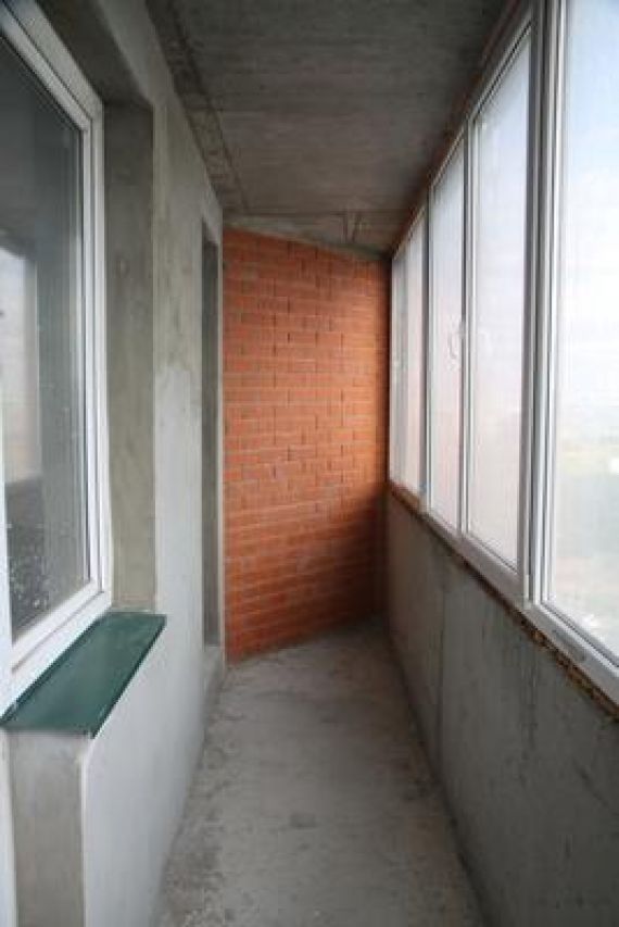 Продается трёхкомнатная квартира находится генерала глаголев.