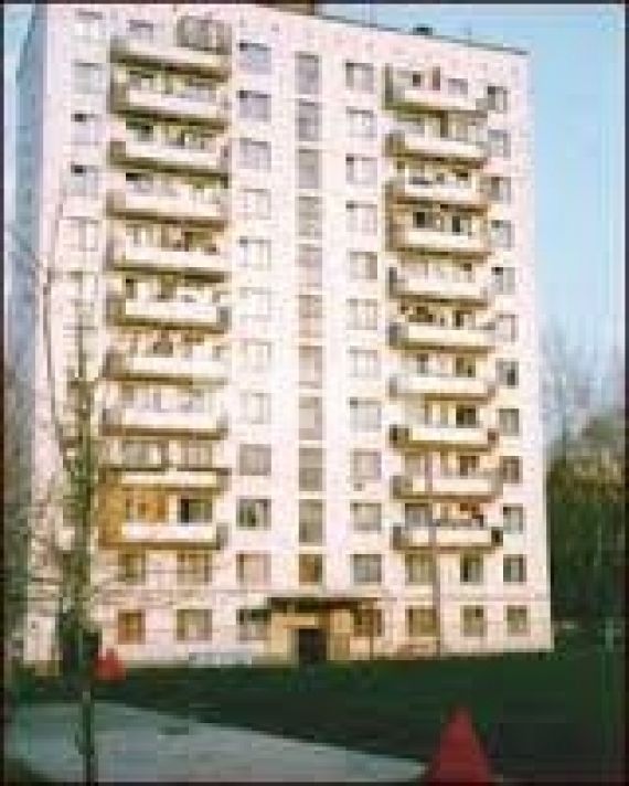 Продается двушка находится факультетский пер. , 7, метро. це.