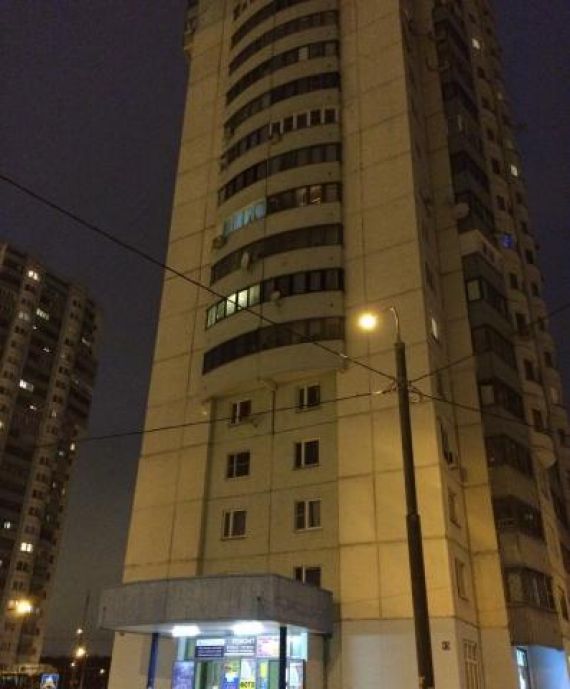 Предлагается однушка дом: жк "в кожухово", по адресу лухмано.