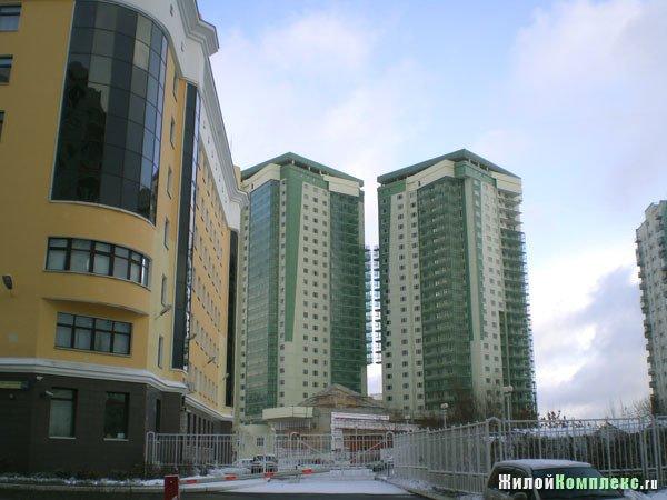5-комнатная новая квартира находится покрышкина ул. , 3, мет.